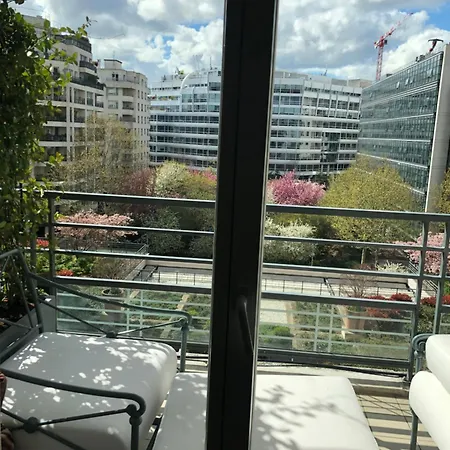 Vue Sur Tour Eiffel Apartment