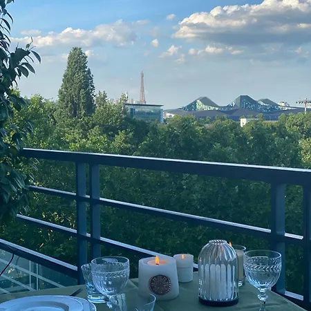 Vue Sur Tour Eiffel Apartment *