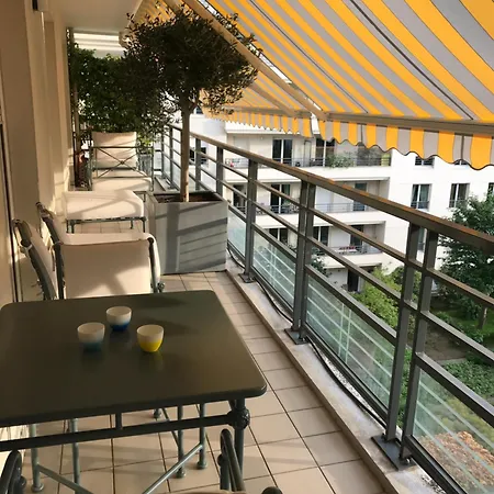 Apartment Vue Sur Tour Eiffel Issy-les-Moulineaux